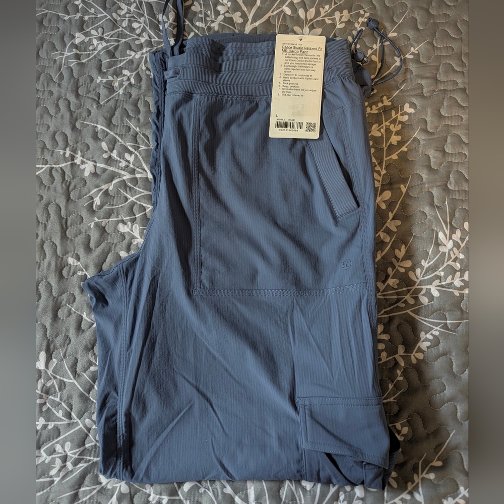 Lululemon Dance Studio Mid Rise Cargo Pants Size L - Picture 3 of 7